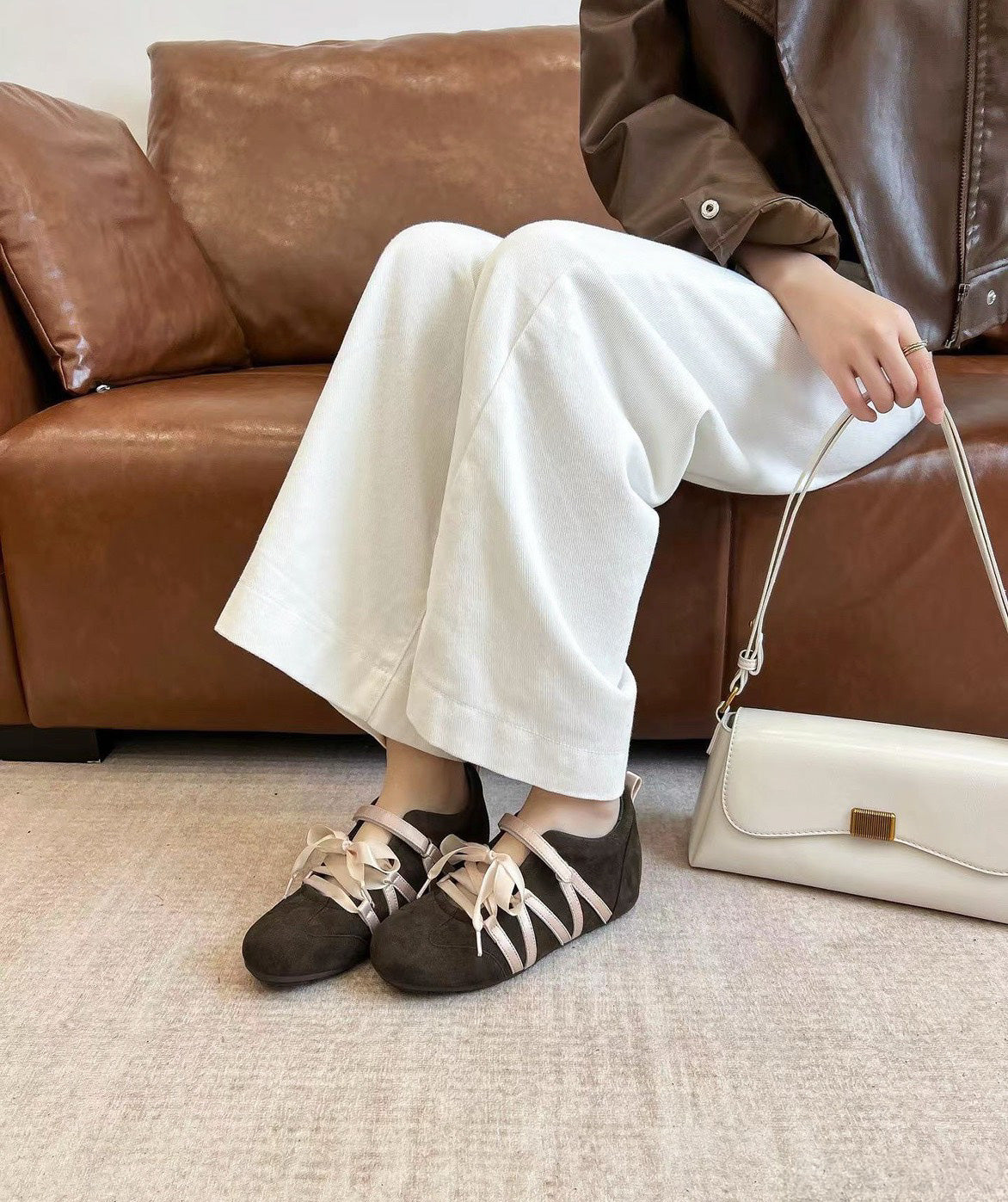 童顏家｜UnMark 芭蕾綁帶休閒鞋 奶茶系內增高4cm（D215）