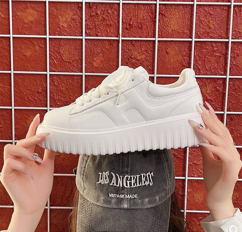 預售限定！韓國全真皮立體壓紋厚底小白鞋👟黑白百搭款