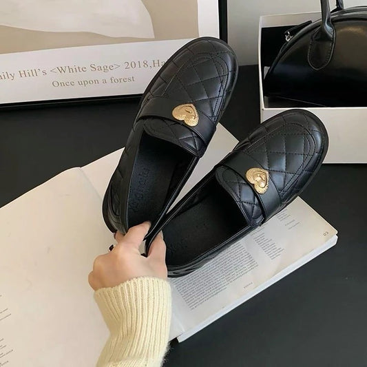 菱格真皮愛心樂福鞋｜甜酷粗跟款 黑