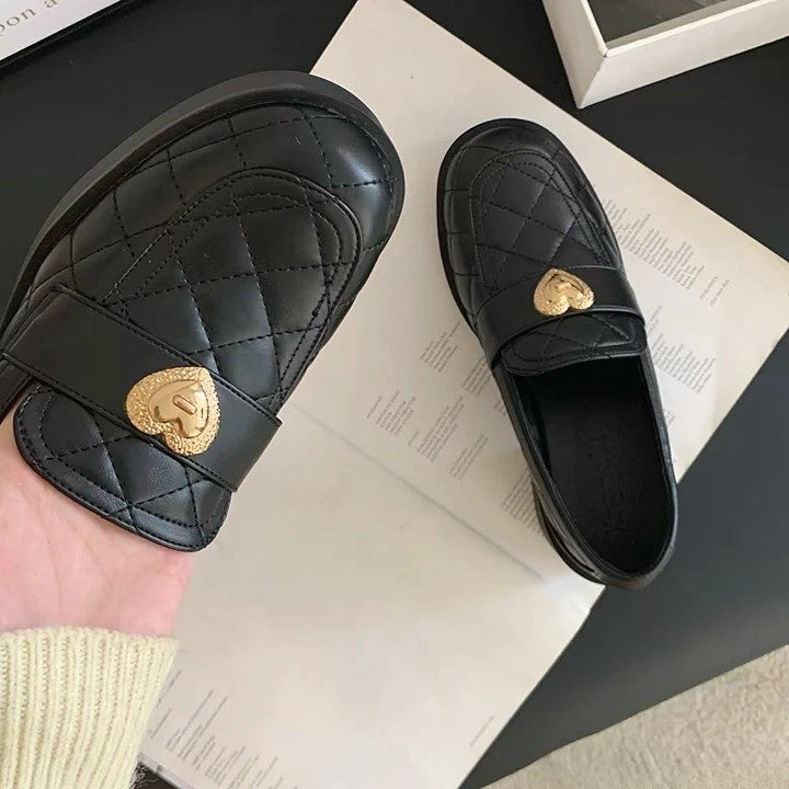 菱格真皮愛心樂福鞋｜甜酷粗跟款 黑